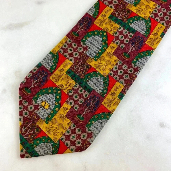 VALENTINO CRAVATTE 100% Silk Men Red, Green & Gold Tree Necktie, Made in Italy - Picture 2 of 9